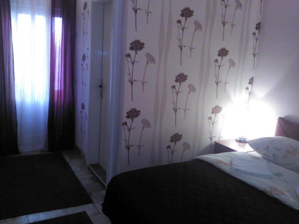 Vila Ani Szkopje Kültér fotó